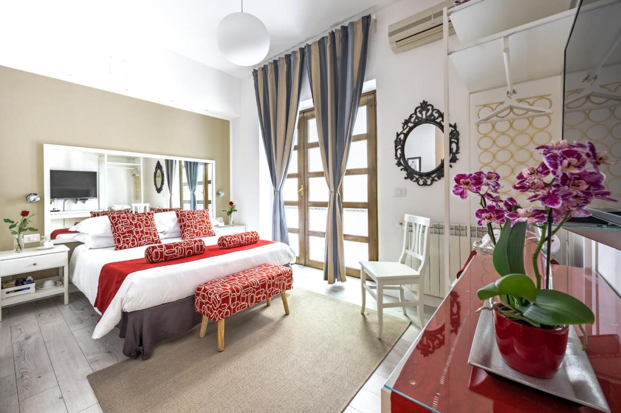 Donnalaura Bed and Breakfast Messina Exteriör bild